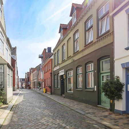 Altes Kontorhaus Kajuete Lejlighed Husum  Eksteriør billede